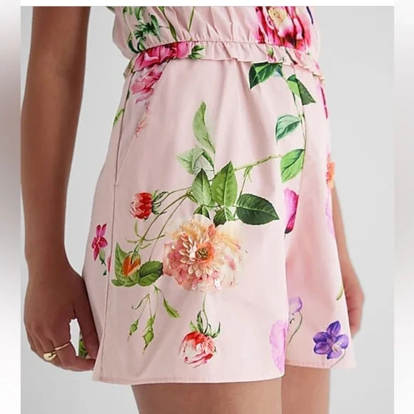 EUC Express Embellished Floral Romper - Picture 4 of 8